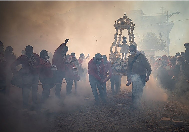 Los 120.000 petardos que celebran la Resurrección en Cúllar Vega